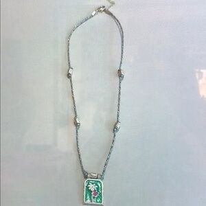 Elegant Silver and Green Pendant Necklace